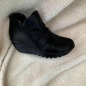 Skechers Women’s Parallel Wedge Ankle Bootie